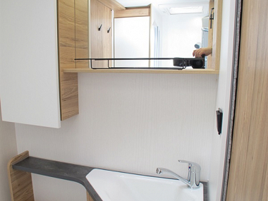  2023-pilote-p696u-evidence-motorhome-for-sale-uc6054-33.jpg