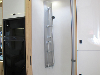  2023-pilote-p696u-evidence-motorhome-for-sale-uc6054-34.jpg