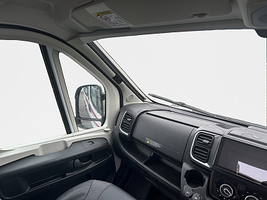 2023-pilote-v600g-premium-for-sale-uc6041-11.jpg