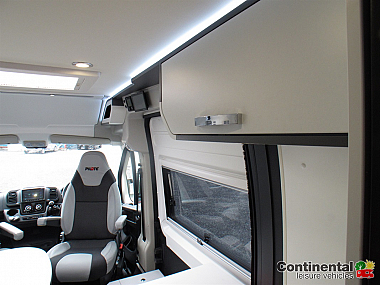  2023-pilote-v630g-premium-for-sale-uc6032-65.jpg