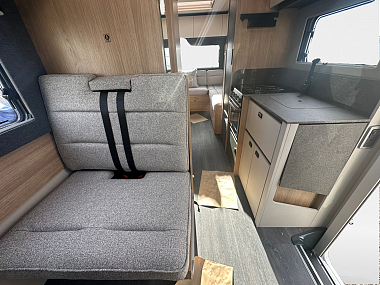 2024-autotrail-excel-690l-for-sale-at4999-13.jpg