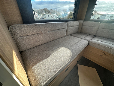 2024-autotrail-excel-690l-for-sale-at4999-18.jpg