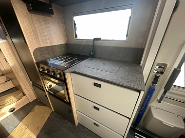 2024-autotrail-excel-690t-for-sale-at4998-14.jpg