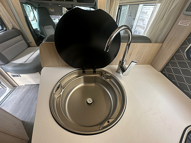  2024-autotrail-f-70-for-sale-at4996-11.jpg
