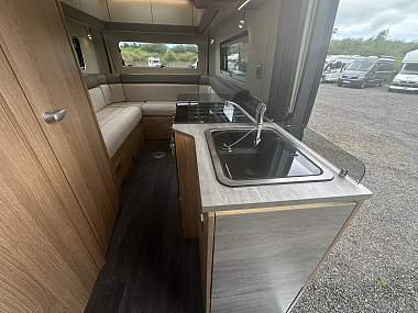  2024-autotrail-v-line-610-sport-for-sale-at5100-16.jpg