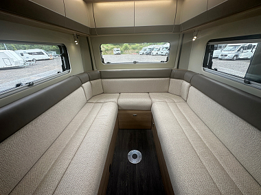 2024-autotrail-v-line-610-sport-for-sale-at5100-28.jpg
