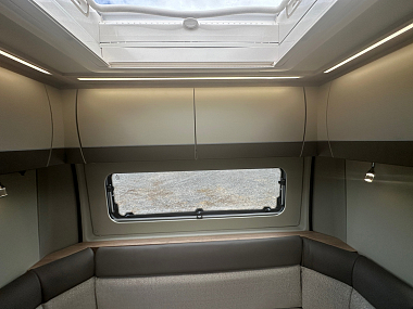  2024-autotrail-v-line-610-sport-for-sale-at5100-40.jpg