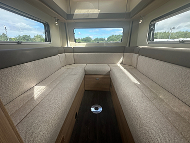  2024-autotrail-v-line-610-sport-for-sale-at5100-50.jpg