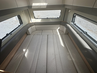  2024-autotrail-v-line-610-sport-for-sale-at5100-53.jpg