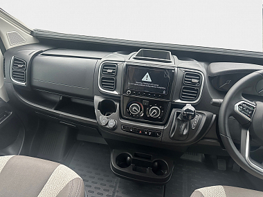  2024-autotrail-v-line-610-sport-for-sale-at5124-11.jpg