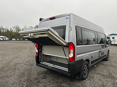  2024-autotrail-v-line-610-sport-for-sale-at5124-18.jpg