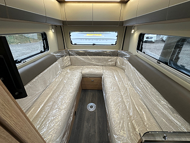  2024-autotrail-v-line-610-sport-for-sale-at5124-20.jpg