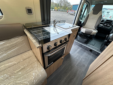  2024-autotrail-v-line-610-sport-for-sale-at5124-23.jpg