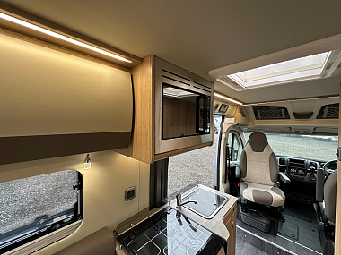  2024-autotrail-v-line-610-sport-for-sale-at5124-37.jpg
