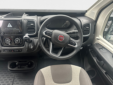  2024-autotrail-v-line-610-sport-for-sale-at5124-9.jpg