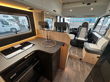  2024-sunlight-i68-motorhome-for-sale-41.jpg