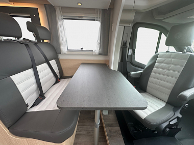  2024-sunlight-t670s-motorhome-for-sale-su5083-15.jpg