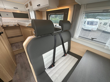  2024-sunlight-t670s-motorhome-for-sale-su5083-16.jpg