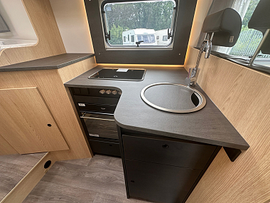  2024-sunlight-t670s-motorhome-for-sale-su5083-22.jpg