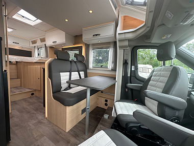  2024-sunlight-t670s-motorhome-for-sale-su5083-47.jpg