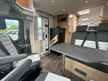  2024-sunlight-t670s-motorhome-for-sale-su5083-48.jpg