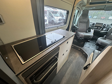  2025-autotrail-adventure-65-for-sale-at5137-33.jpg