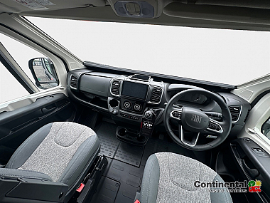  2025-autotrail-expedition-66-for-sale-at5241-11.jpg