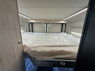 2025-autotrail-expedition-67-flex-for-sale-at5164-49.jpg