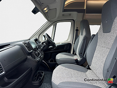  2025-autotrail-expedition-67-for-sale-at5191-13.jpg