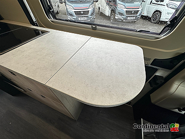 2025-autotrail-expedition-67-for-sale-at5191-17.jpg