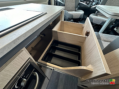  2025-autotrail-expedition-67-for-sale-at5191-21.jpg