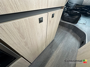  2025-autotrail-expedition-67-for-sale-at5191-22.jpg
