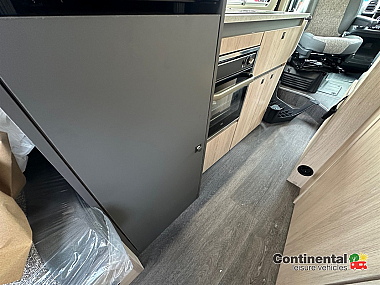  2025-autotrail-expedition-67-for-sale-at5191-33.jpg