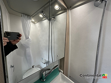  2025-autotrail-expedition-67-for-sale-at5191-59.jpg