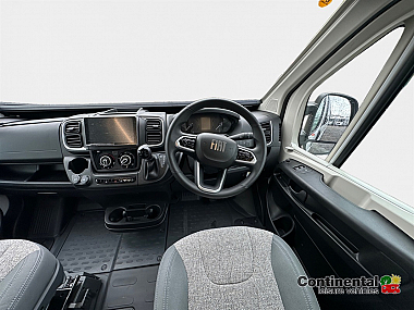  2025-autotrail-expedition-67-for-sale-at5191-9.jpg