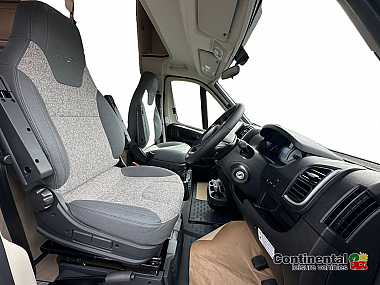  2025-autotrail-expedition-c73-for-sale-at5222-14.jpg