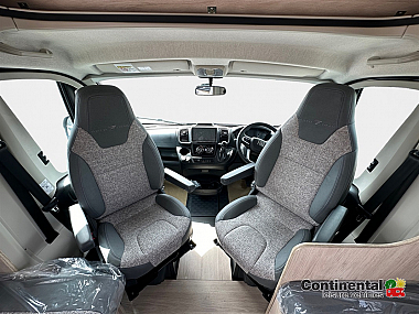  2025-autotrail-expedition-c73-for-sale-at5222-15.jpg