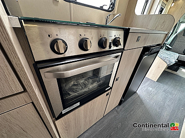  2025-autotrail-expedition-c73-for-sale-at5222-46.jpg