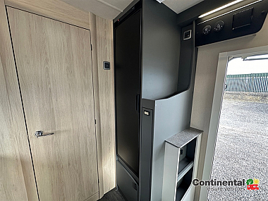  2025-autotrail-f-line-f60-for-sale-at5206-37.jpg