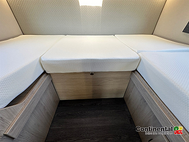  2025-autotrail-f-line-f70-for-sale-at5212-49.jpg