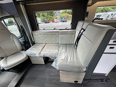  2025-autotrail-f60-for-sale-at5247-19.jpg