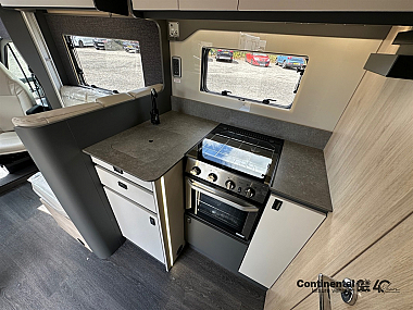 2025-autotrail-f60-for-sale-at5247-31.jpg