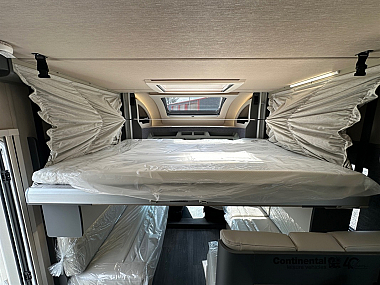  2025-autotrail-f60-for-sale-at5247-41.jpg