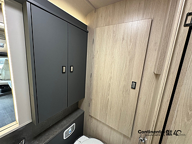  2025-autotrail-f60-for-sale-at5247-55.jpg