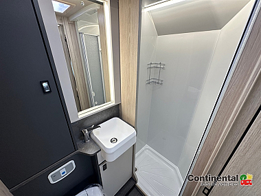  2025-autotrail-f62-for-sale-at5239-28.jpg