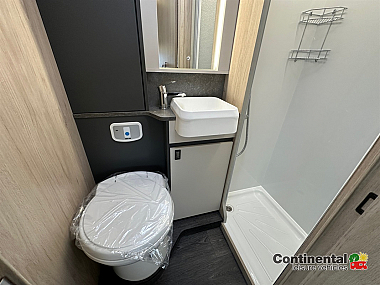  2025-autotrail-f62-for-sale-at5239-29.jpg