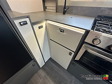  2025-autotrail-f62-for-sale-at5239-36.jpg