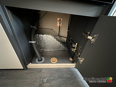  2025-autotrail-f62-for-sale-at5239-44.jpg