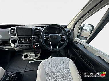  2025-autotrail-v-line-610-se-for-sale-at5221-10.jpg
