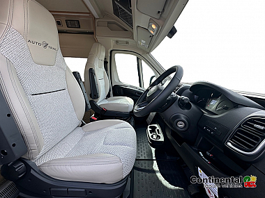  2025-autotrail-v-line-610-se-for-sale-at5221-14.jpg